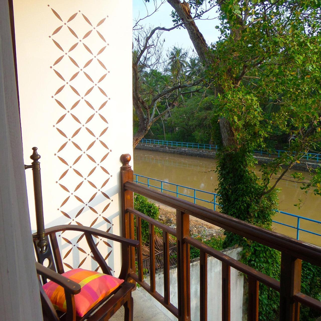 Lagoon Boutique Hotel Kanattegoda Exterior foto