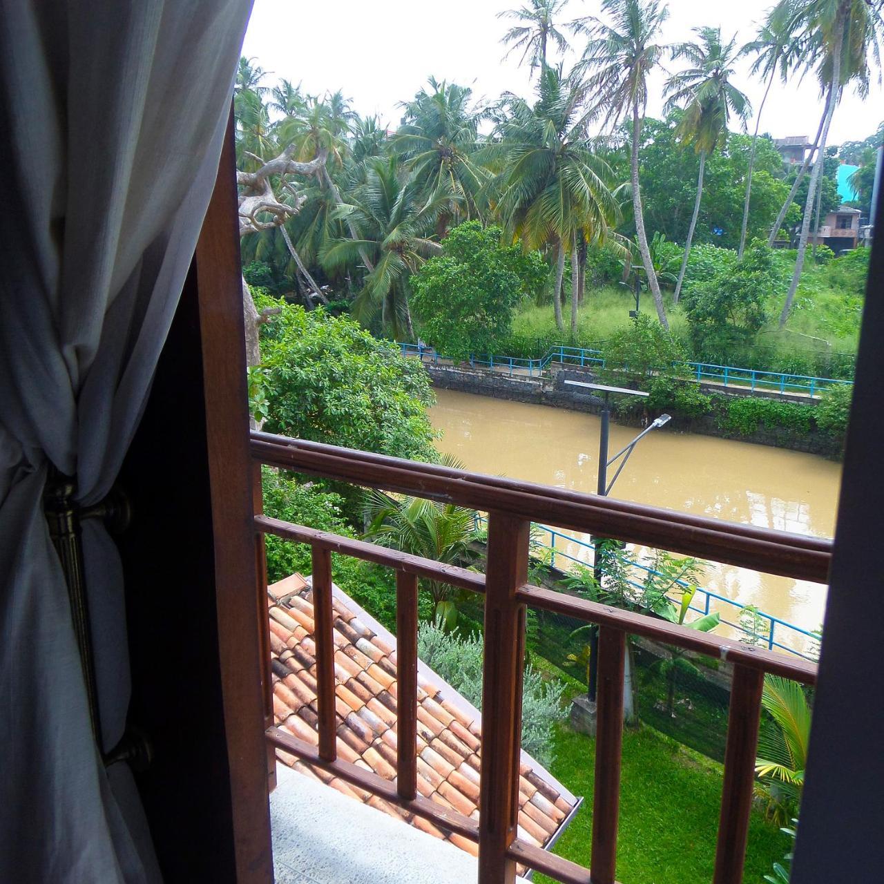 Lagoon Boutique Hotel Kanattegoda Exterior foto